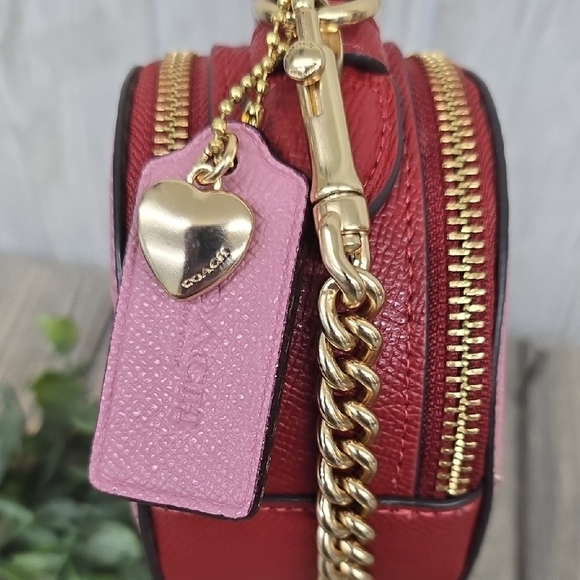 NEW Coach Limited Edition Heart Purse - Picture 2 of 10